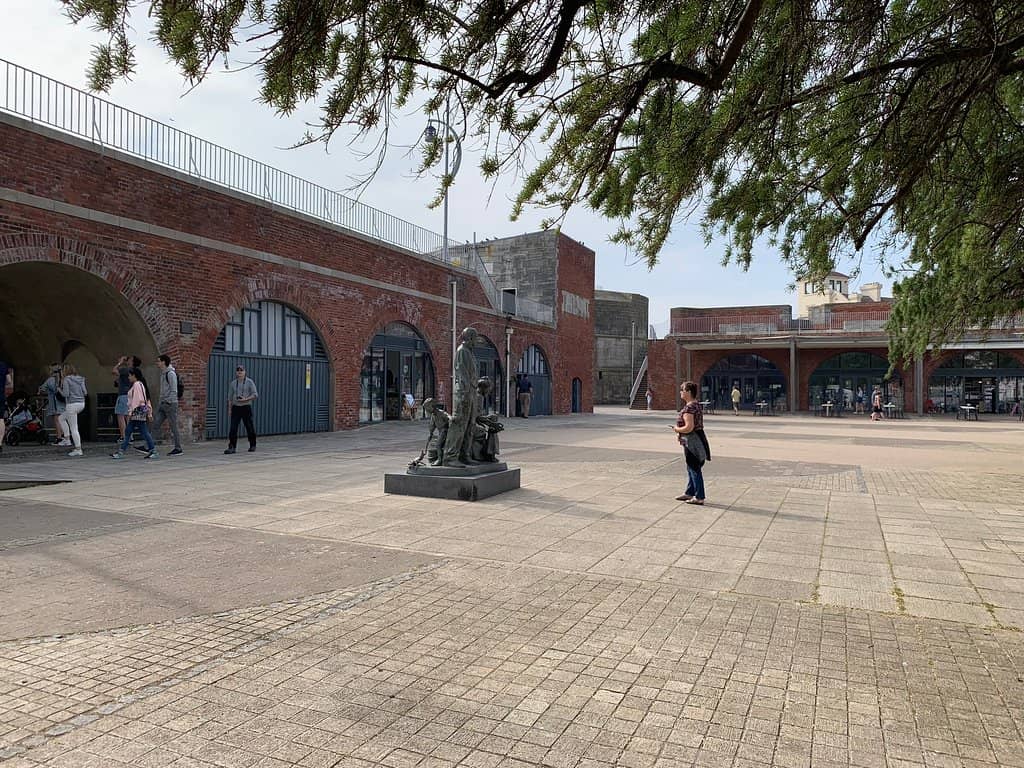 Artisan Markets