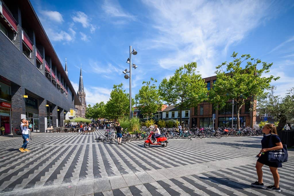 Emmapassage & Pieter Vreedeplein Shops