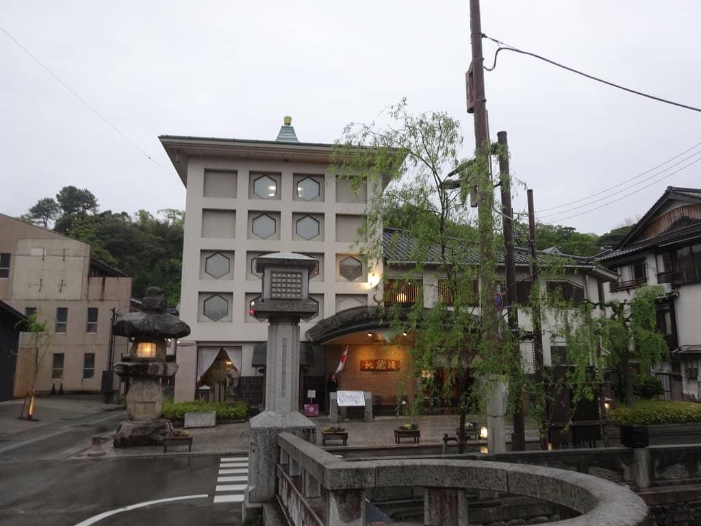 Local Atmosphere