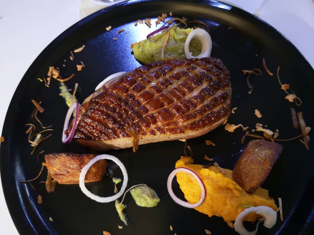 Cozy Casual Atmosphere