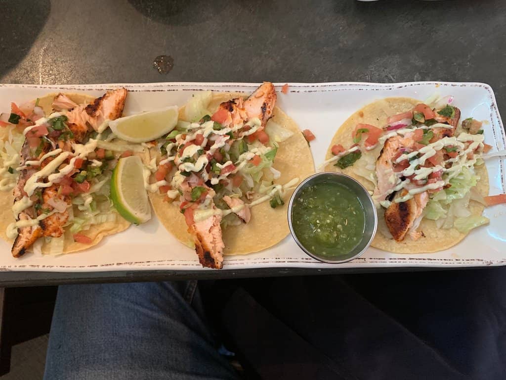 Vibrant Modern Ambiance