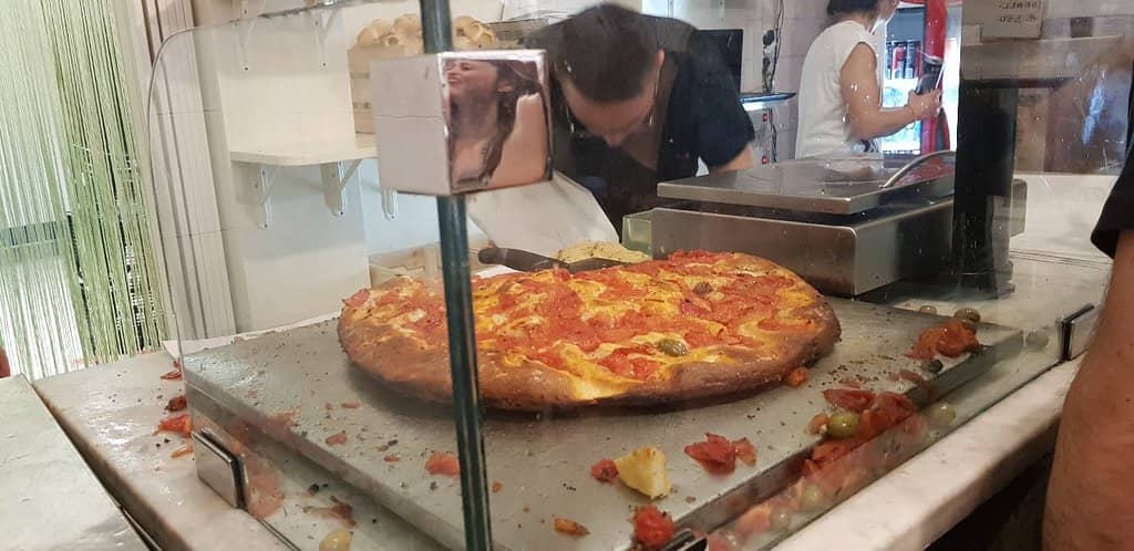 Scenic Seafront Dining
