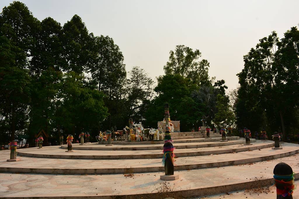Intricately Carved Pillars
