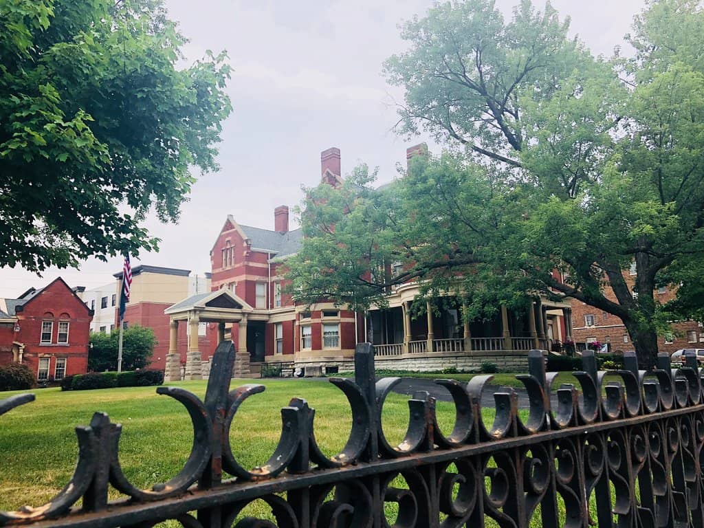 Restored Victorian Decor