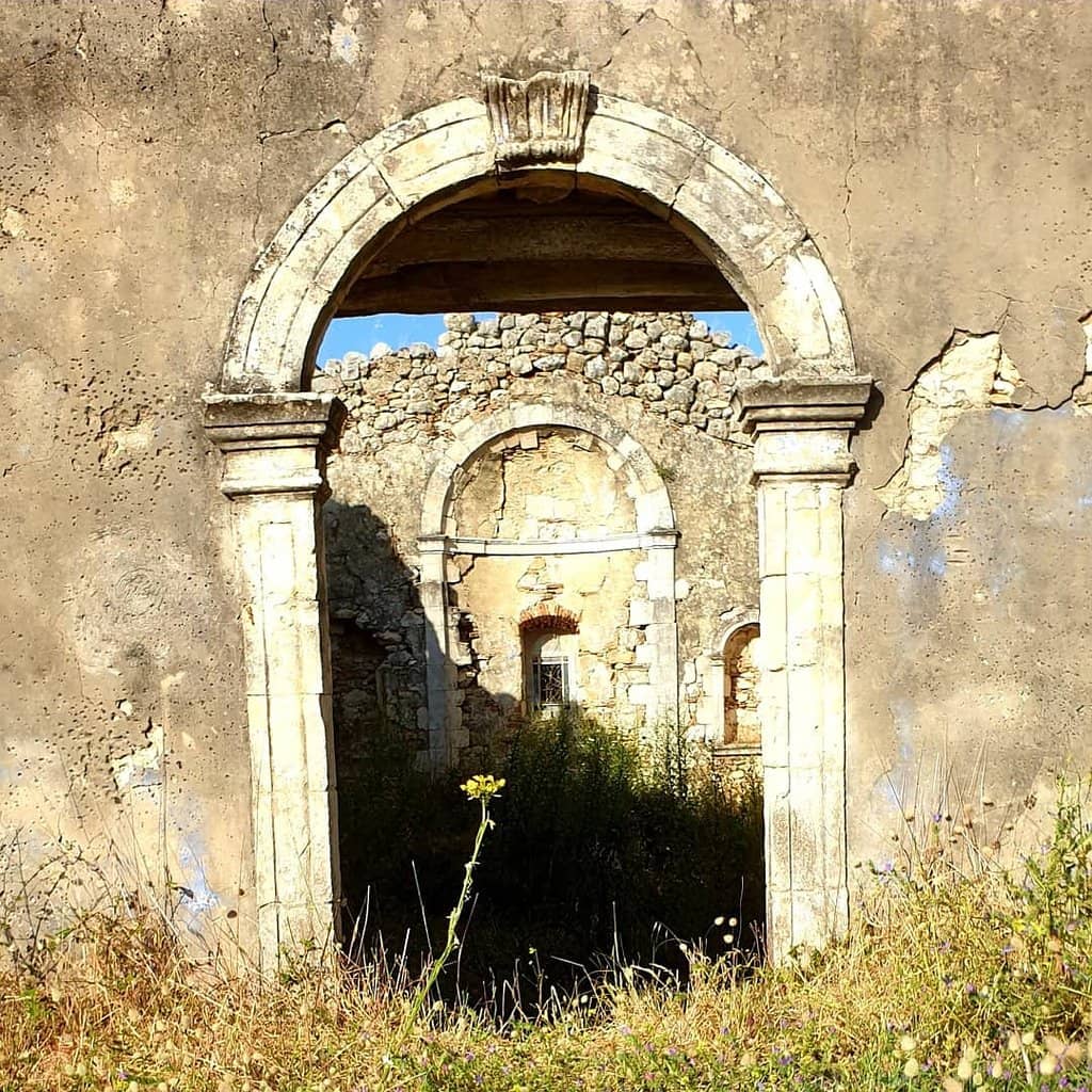 Panoramic Island Views