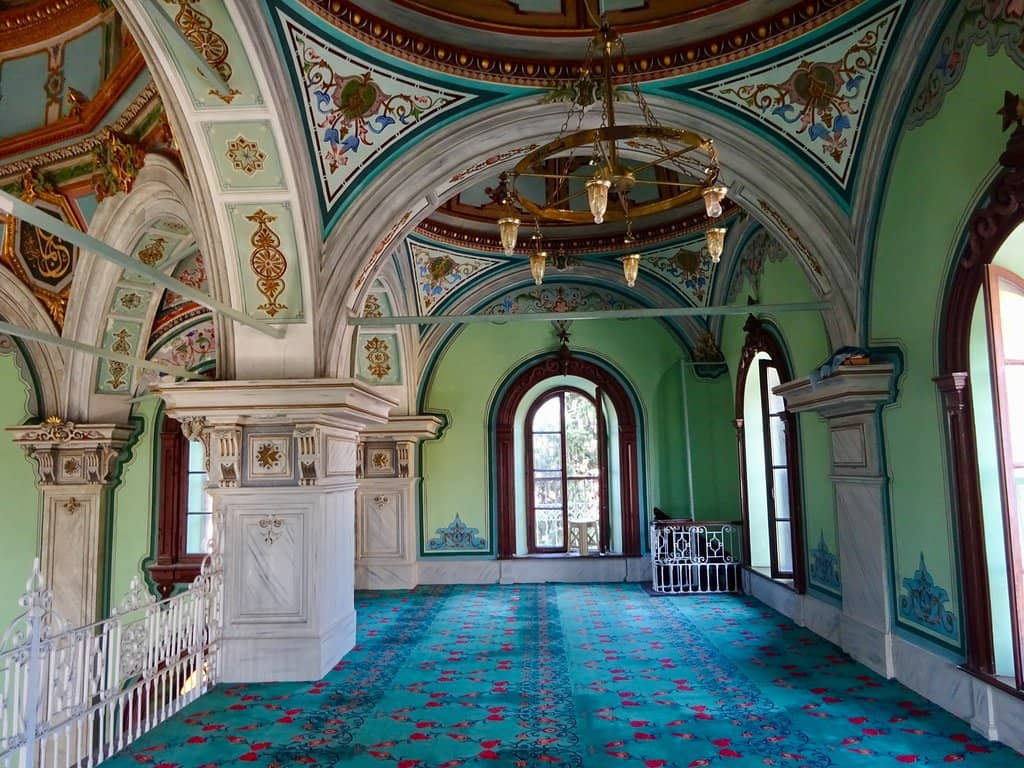 Peaceful Garden Oasis