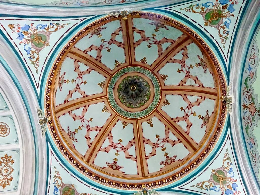 Elaborate Ceiling Motifs