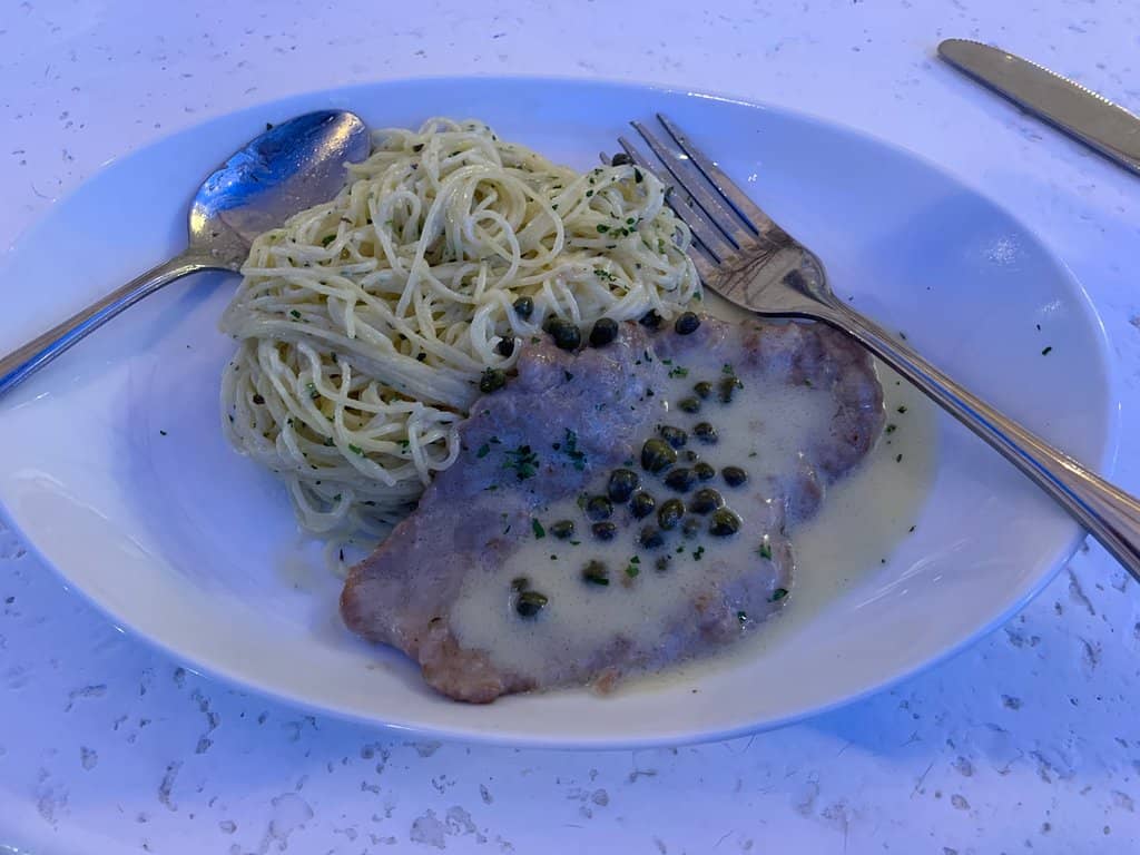 Charming Roman-Ruin Decor