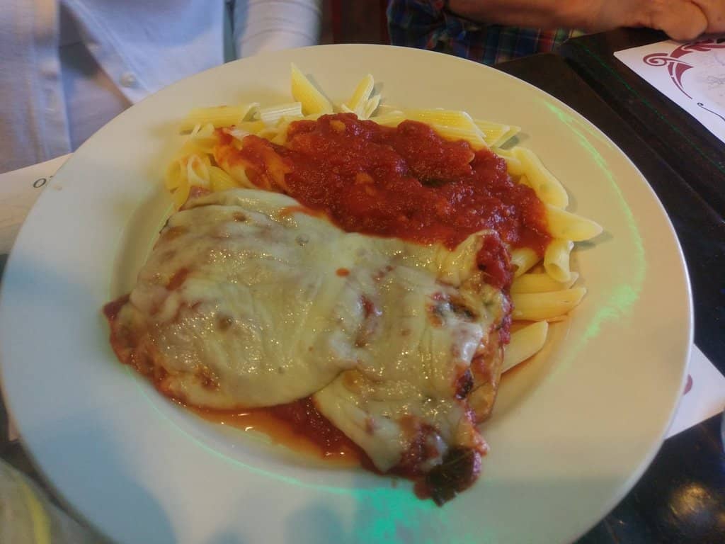 Cozy Italian Trattoria Ambiance