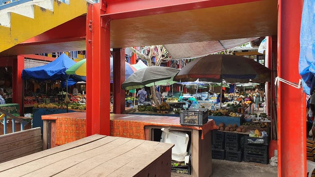 Local Crafts & Souvenirs