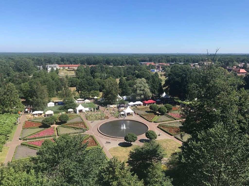 Immersive Historical Interiors