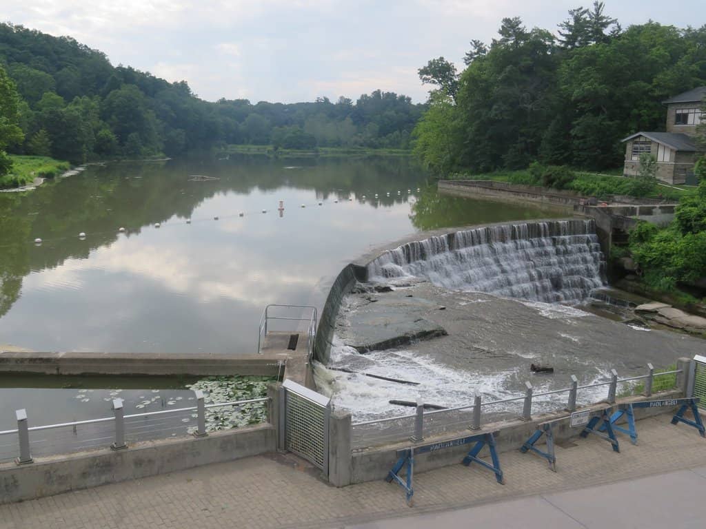 Gorge Trail Ambiance