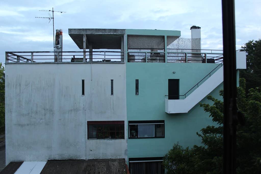 The 'Ouvré' Houses