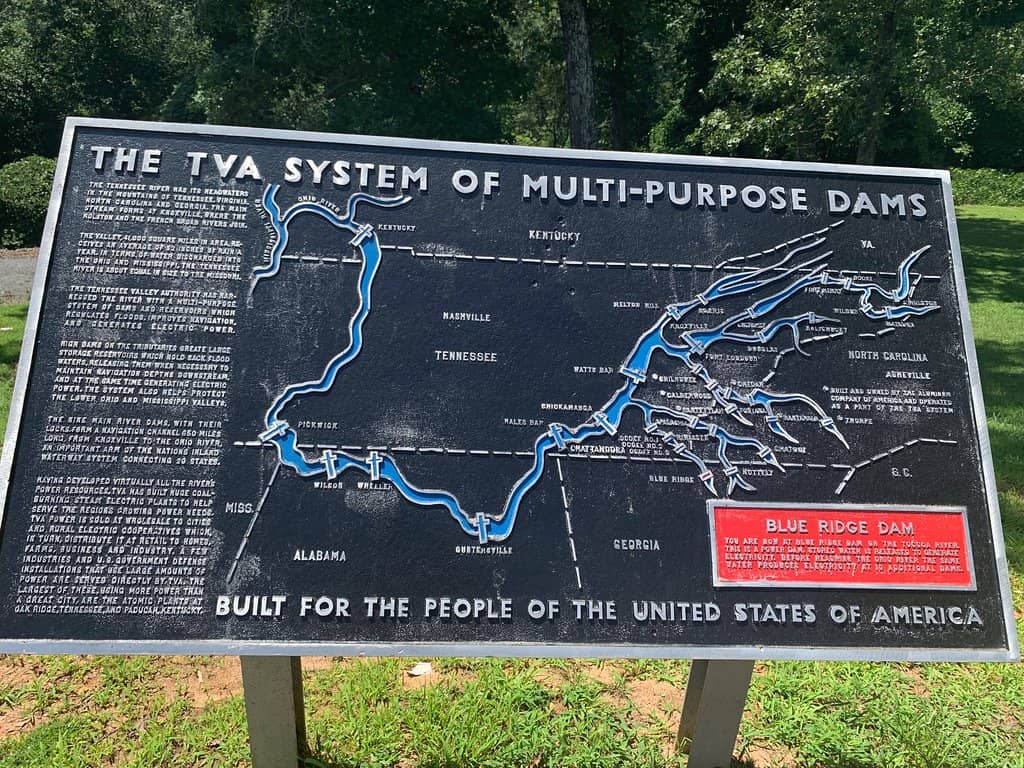 Toccoa River Kayaking/Tubing