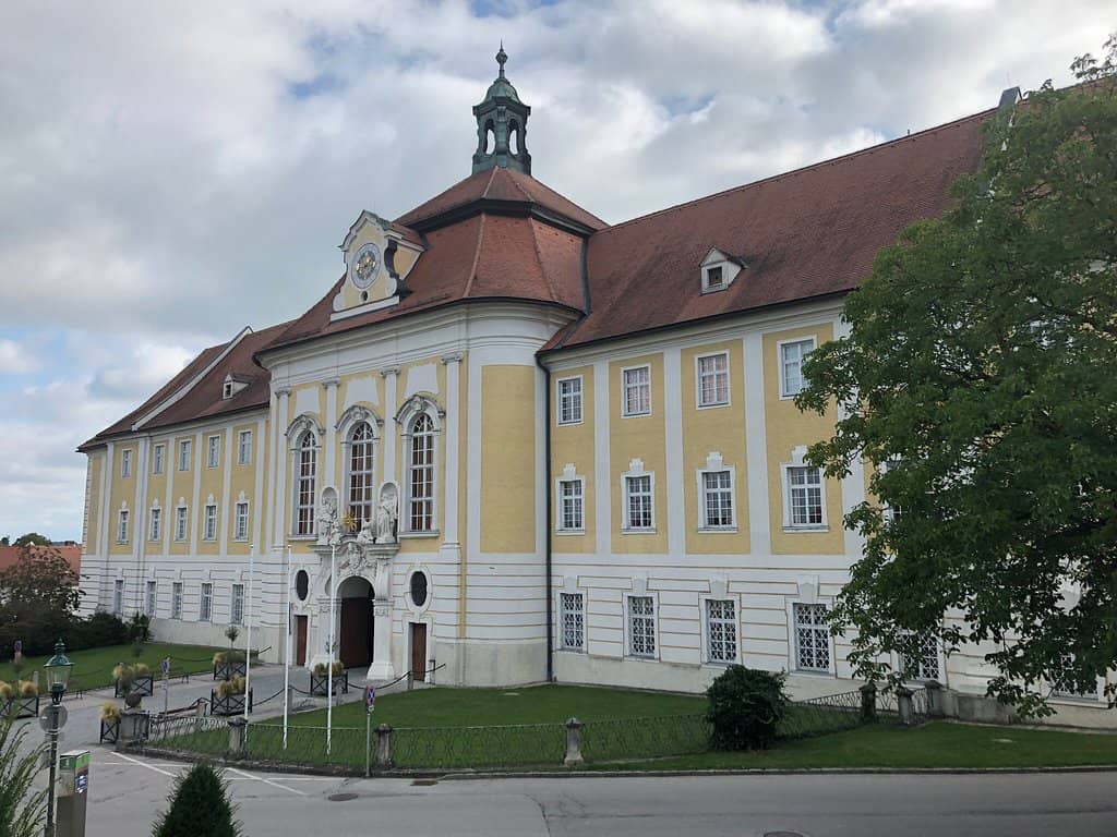 Gold-Bathed Sculptures