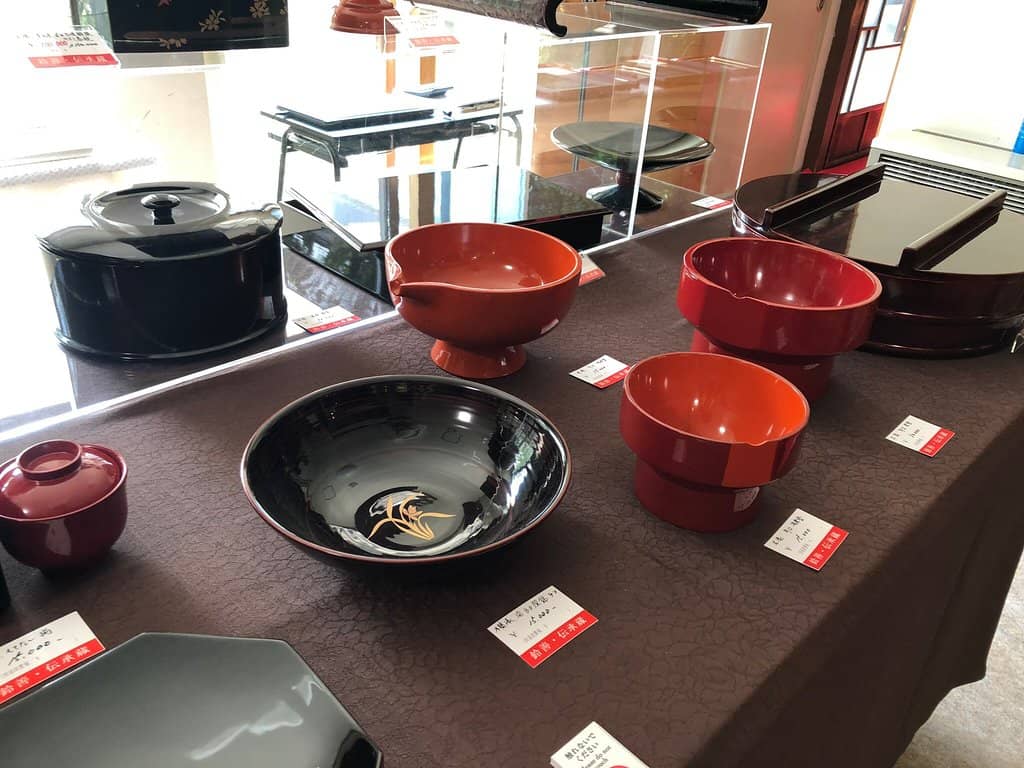 Exquisite Souvenir Shopping