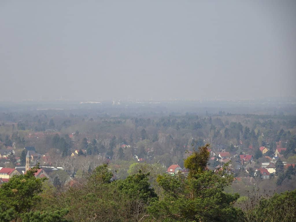 Lakeside Promenade & Cafes