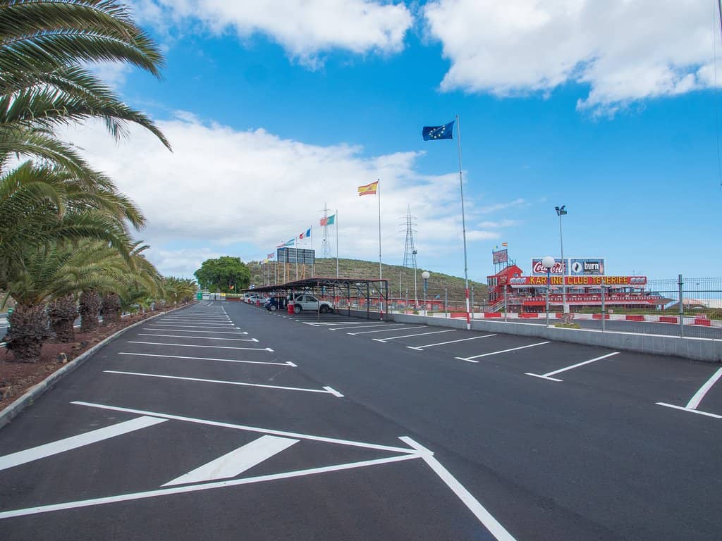 Podium Screen & Photos