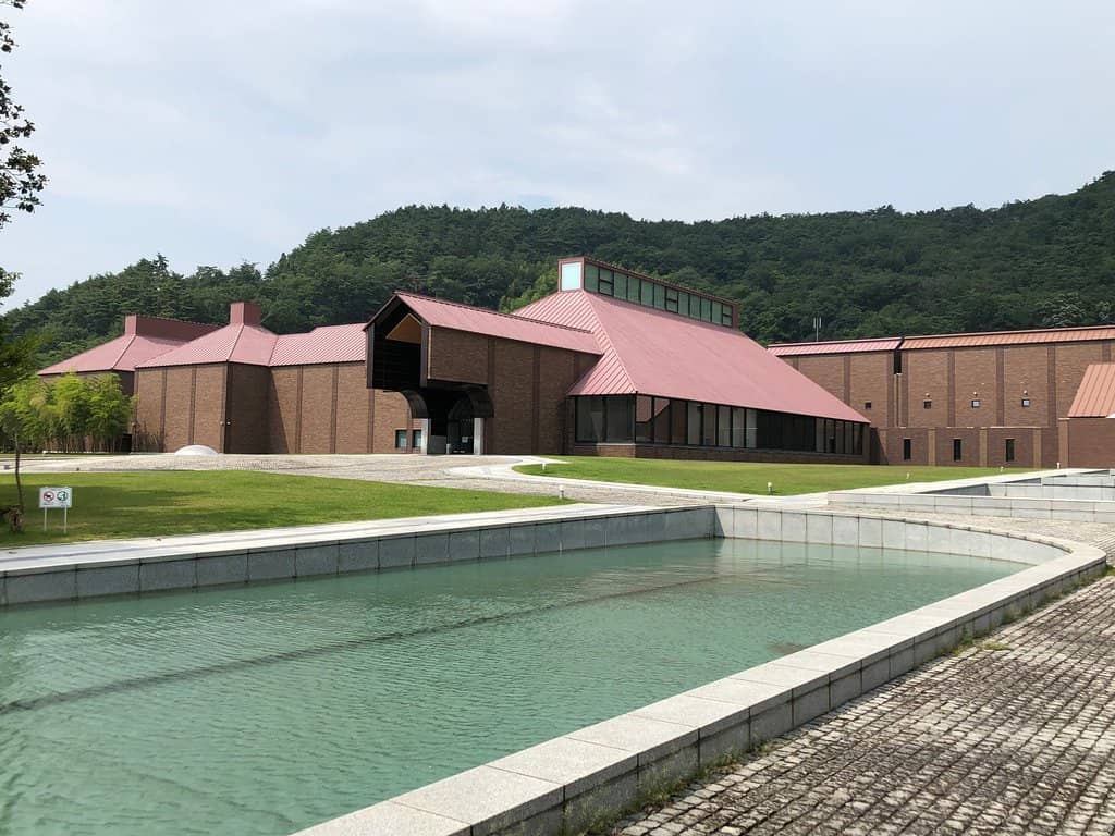 Neo-Zen Architecture