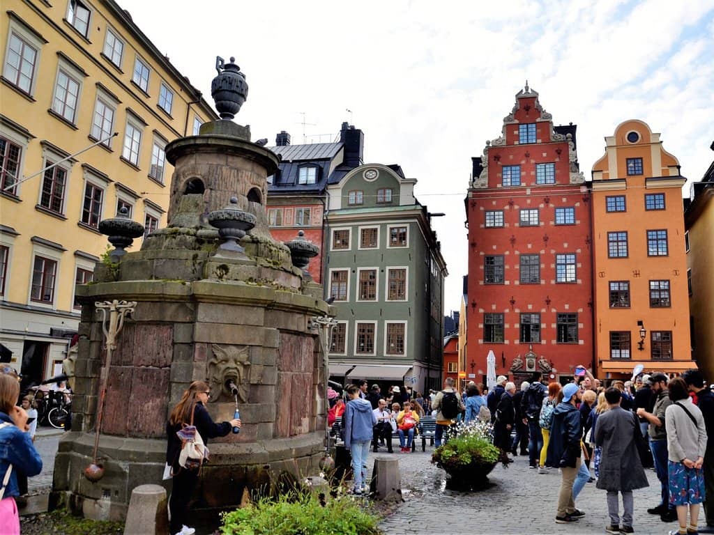 Cannonballs Embedded in Walls