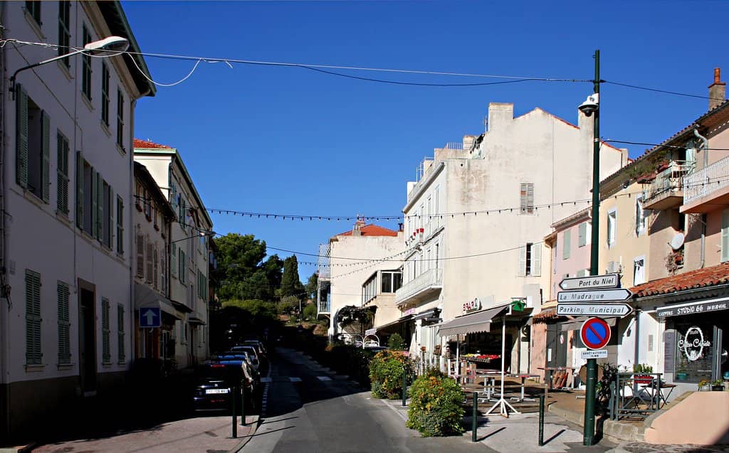 Double Tombolo Beaches