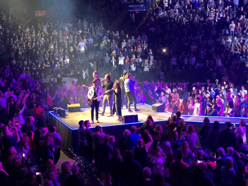 Live Concerts & Performances