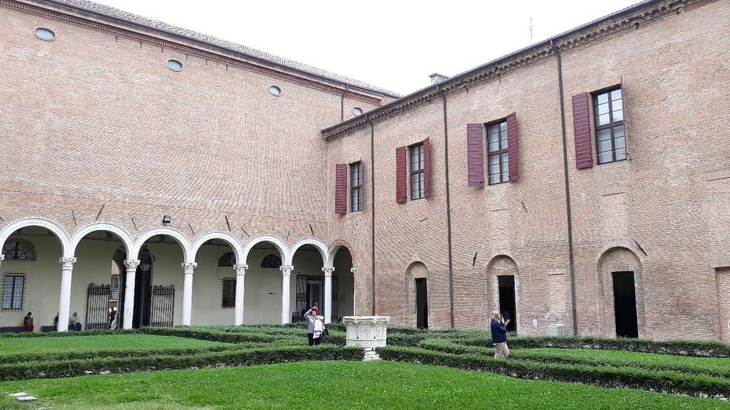 Diamond Facade