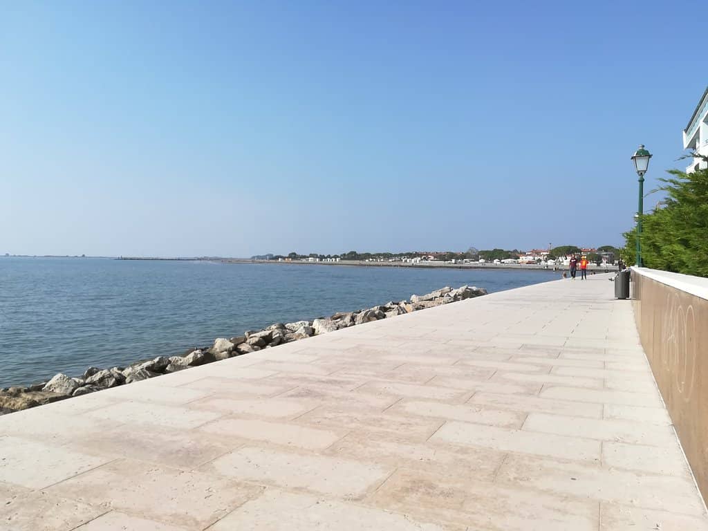 Outdoor Terrace Pool