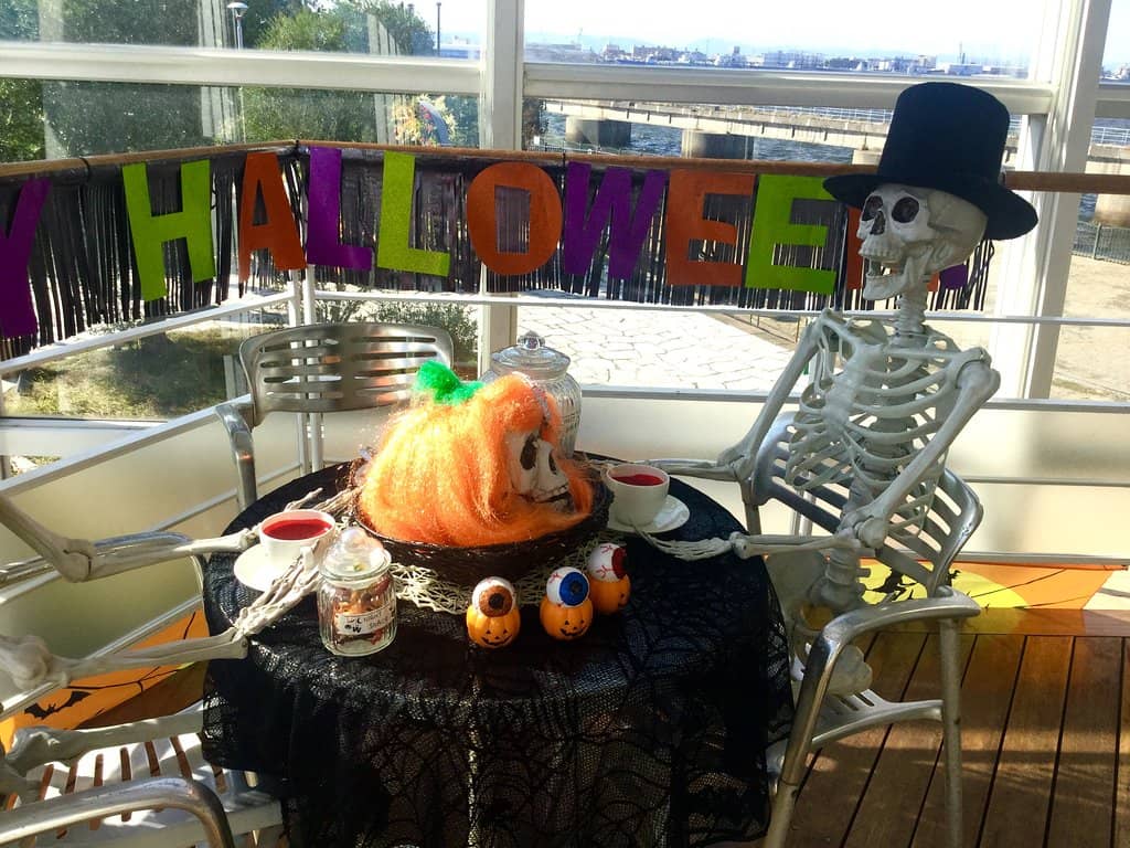 Water Views & Picnic Area