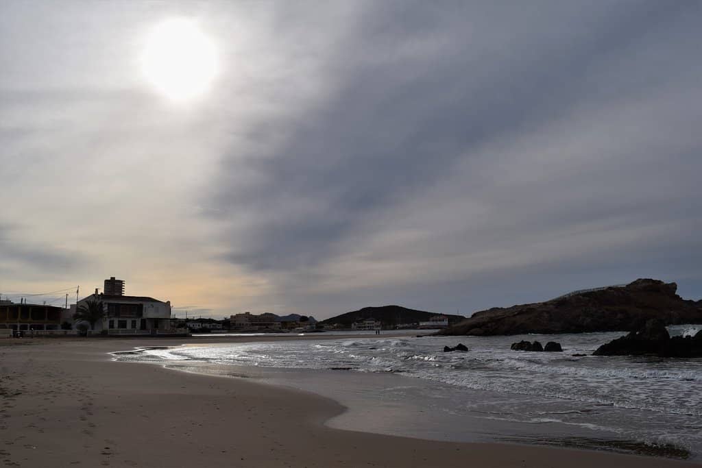 Proximity to Salt Caves & Viewpoint