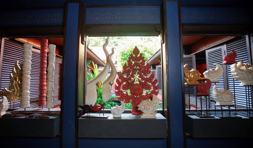 Immersive Cultural Displays