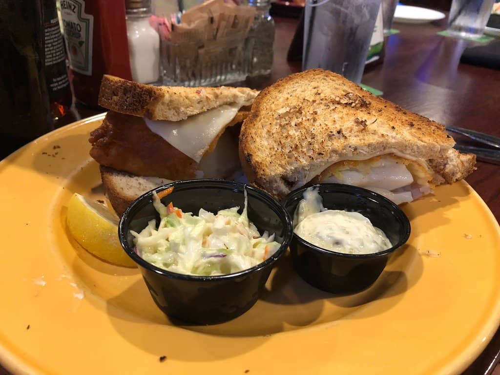 Lively Atmosphere & Live Music