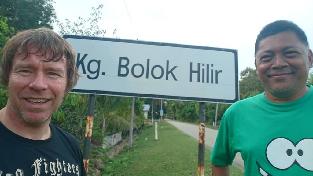 Elephant Bathing Session