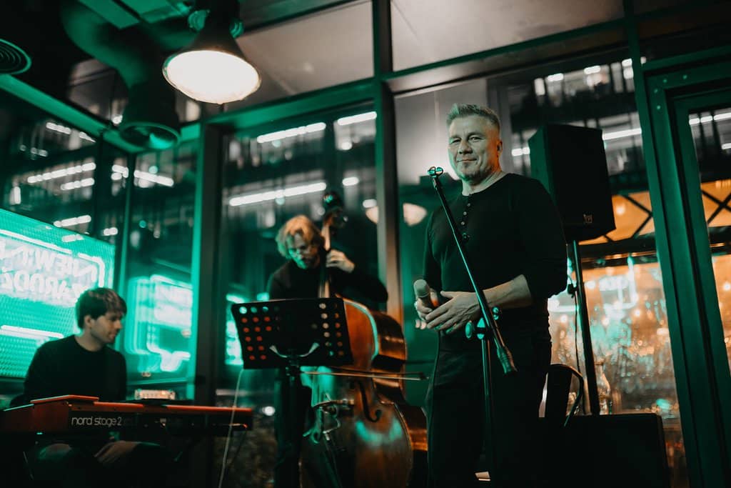 Vibrant Atmosphere with Live Music