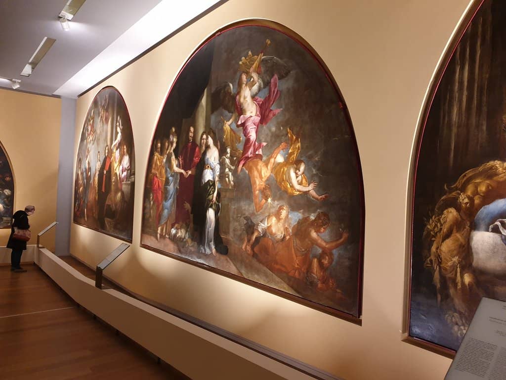 Intriguing Ceiling Murals