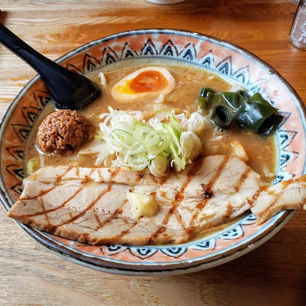 Flavorful Broth with Charred Taste