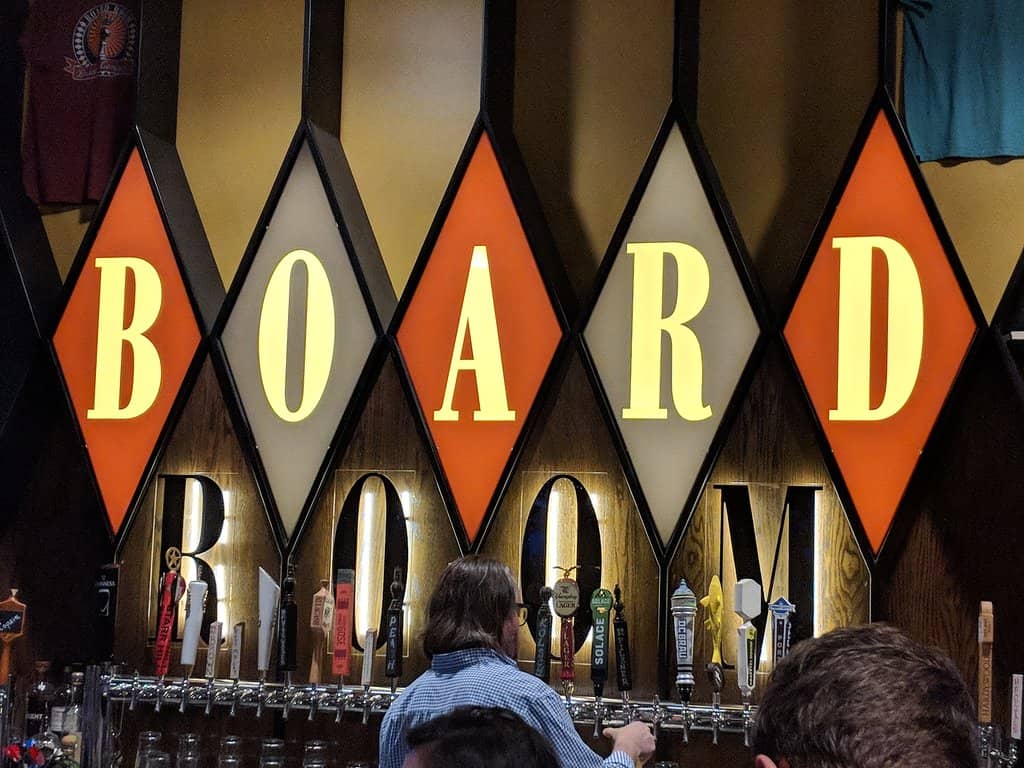 Vibrant & Cozy Atmosphere