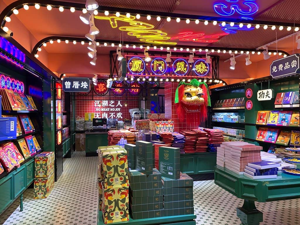 Seaside Cafes & Shops