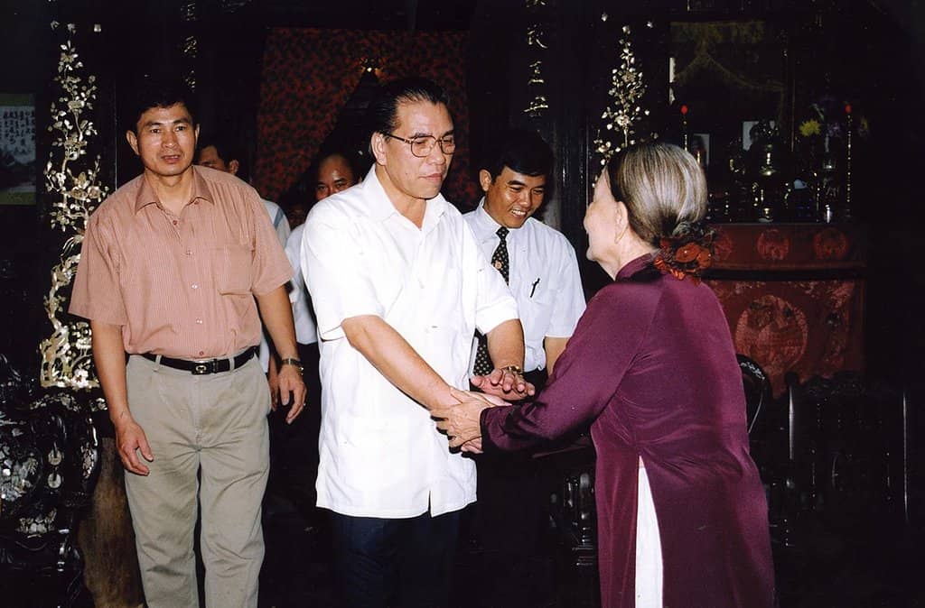 Mother-of-Pearl Furnishings