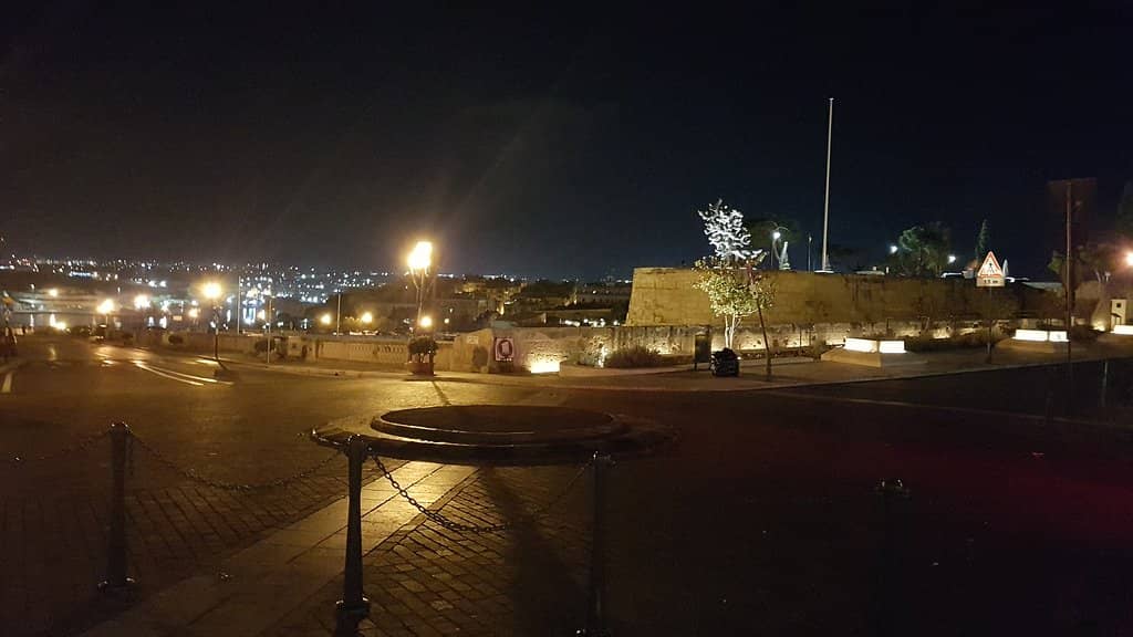 Metal Currency Showcase