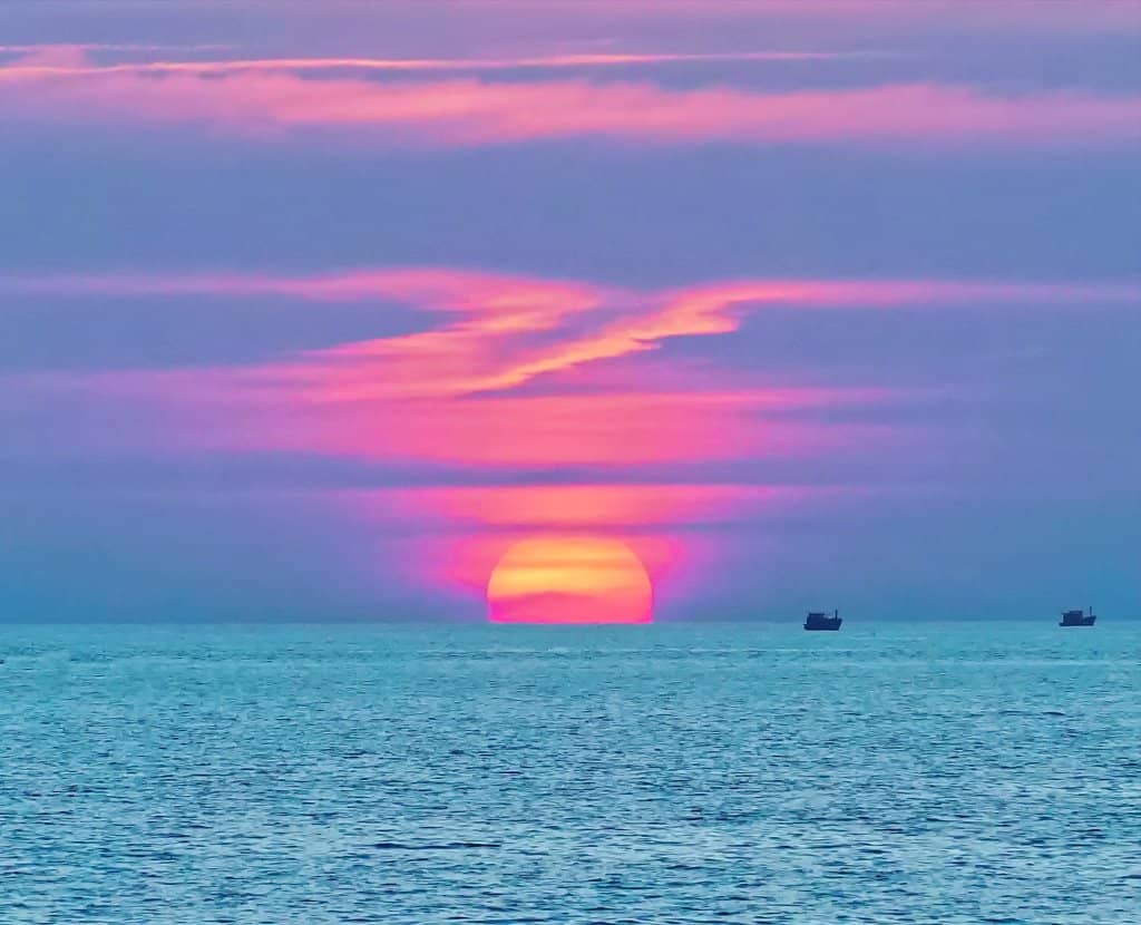 Tranquil Beachfront Ambiance