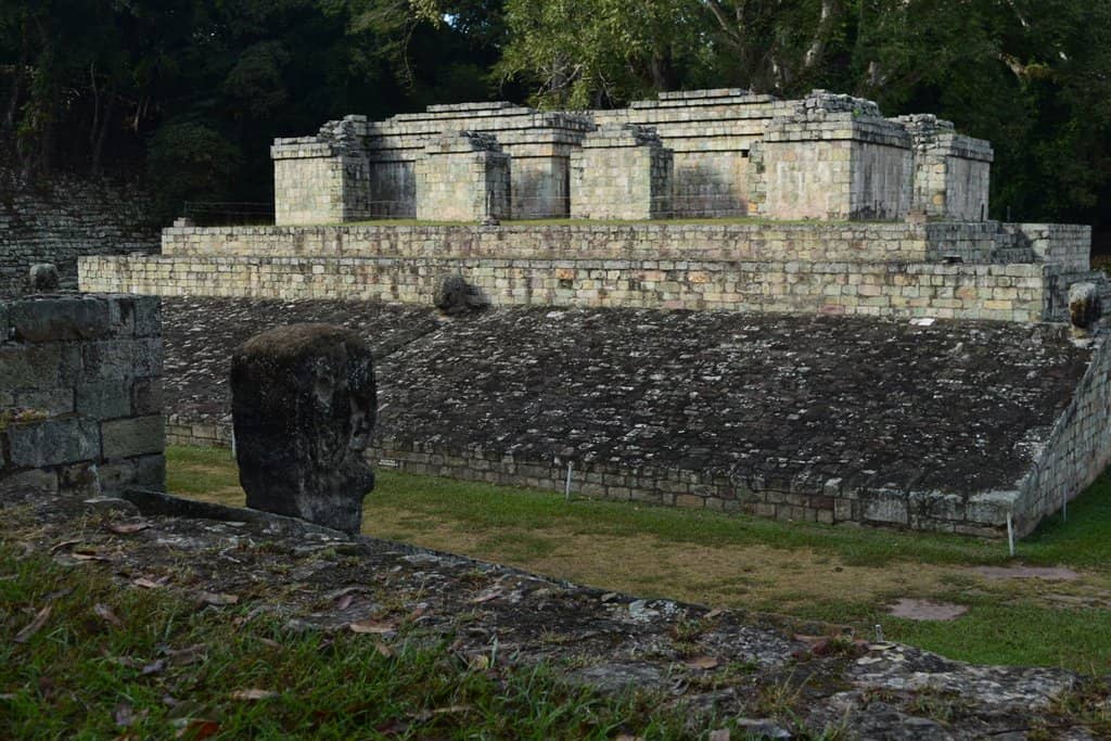 Macaw Mountain Bird Park