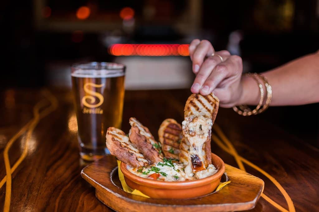 Vibrant Nightlife & Dancing