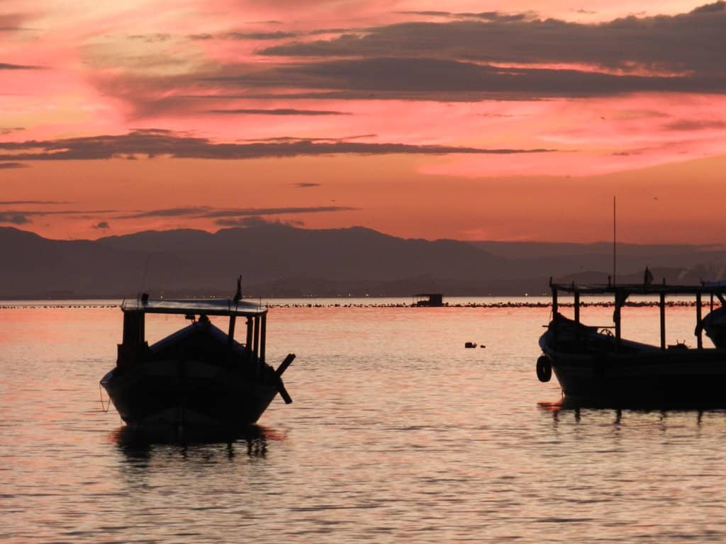 Canto Beach Waters