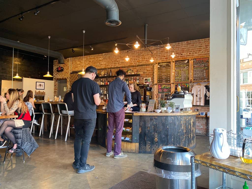 Trendy & Chill Atmosphere