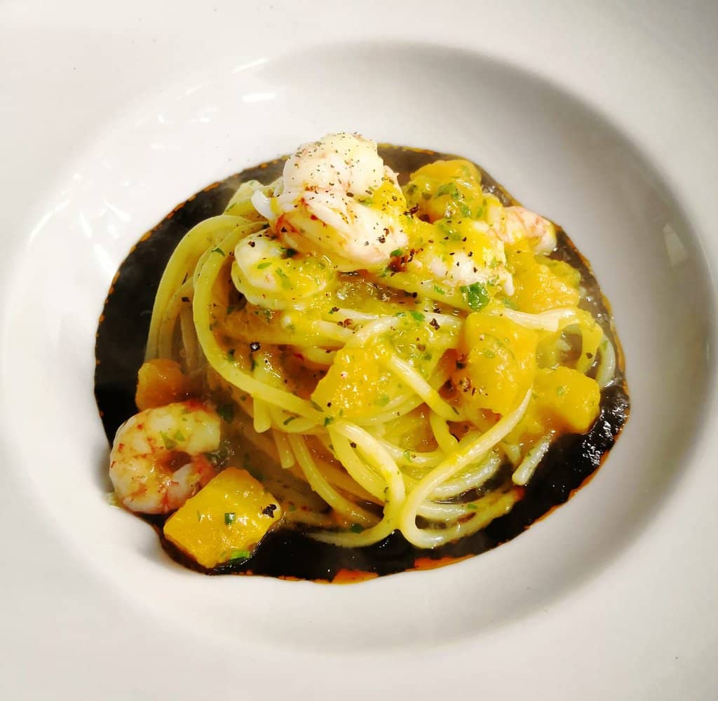 Upscale Romantic Ambiance