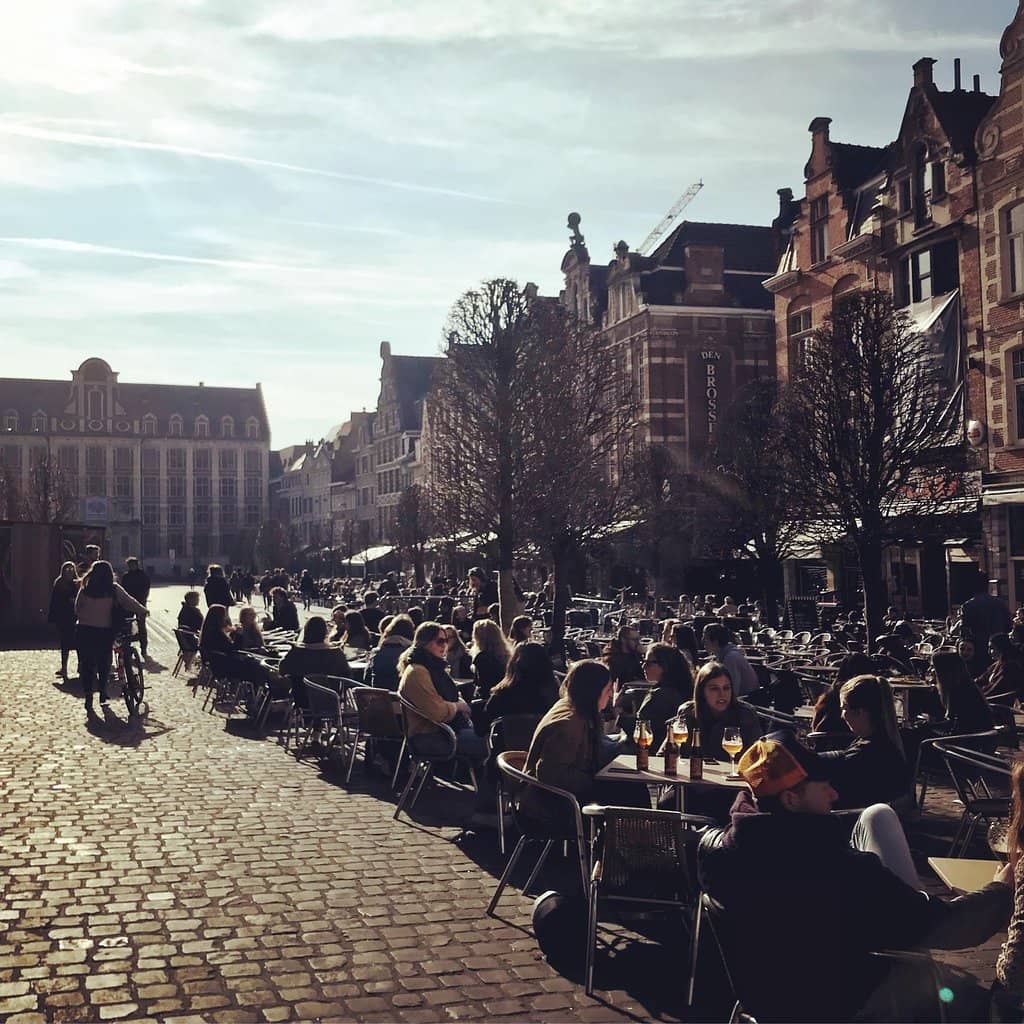 Vibrant Square Atmosphere