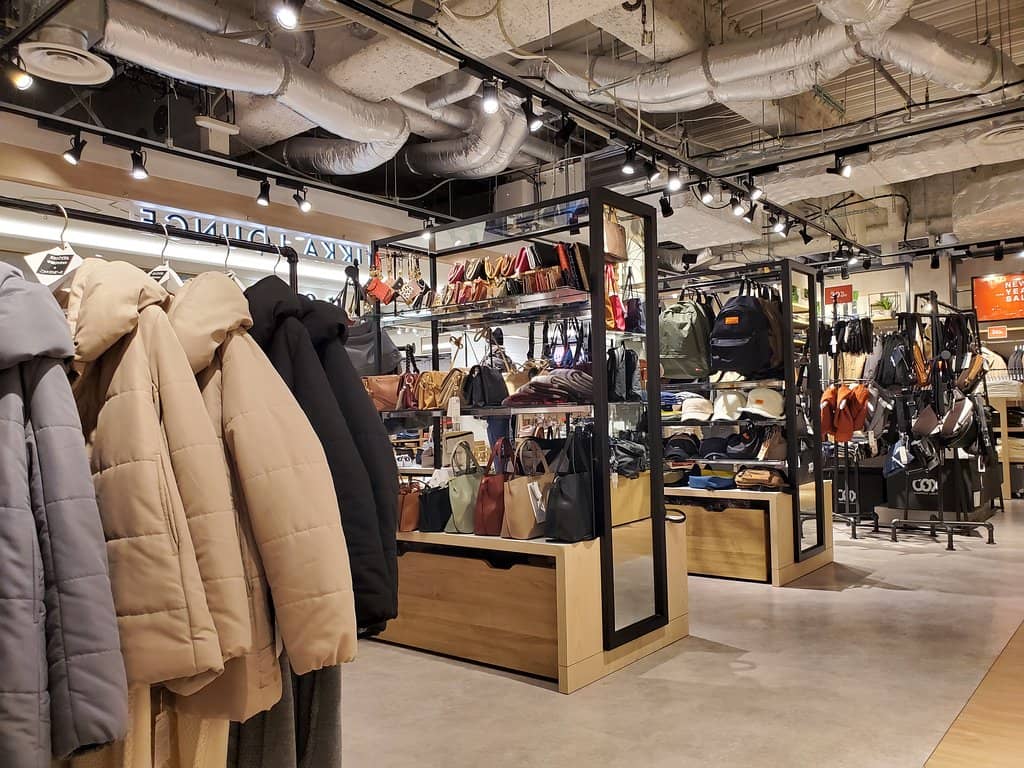 Fashion & Lifestyle Boutiques