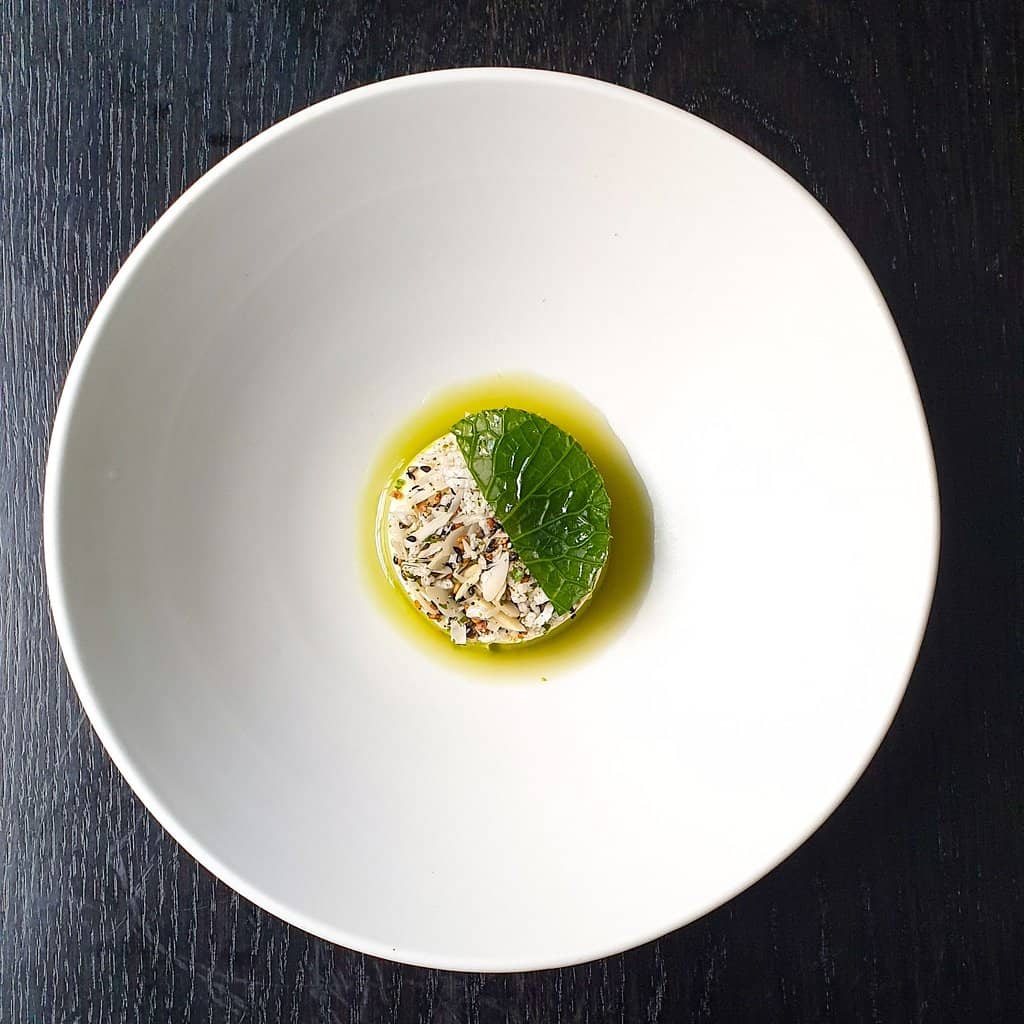 Elegant Industrial-Chic Ambiance