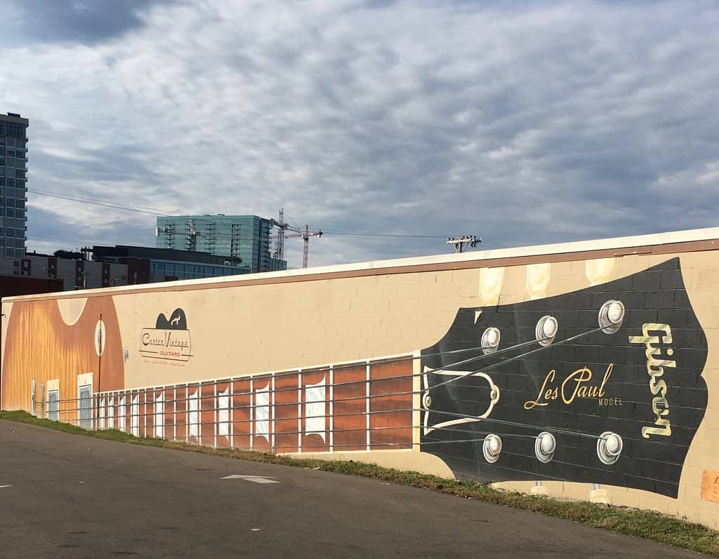 Vintage Mandolins & Banjos